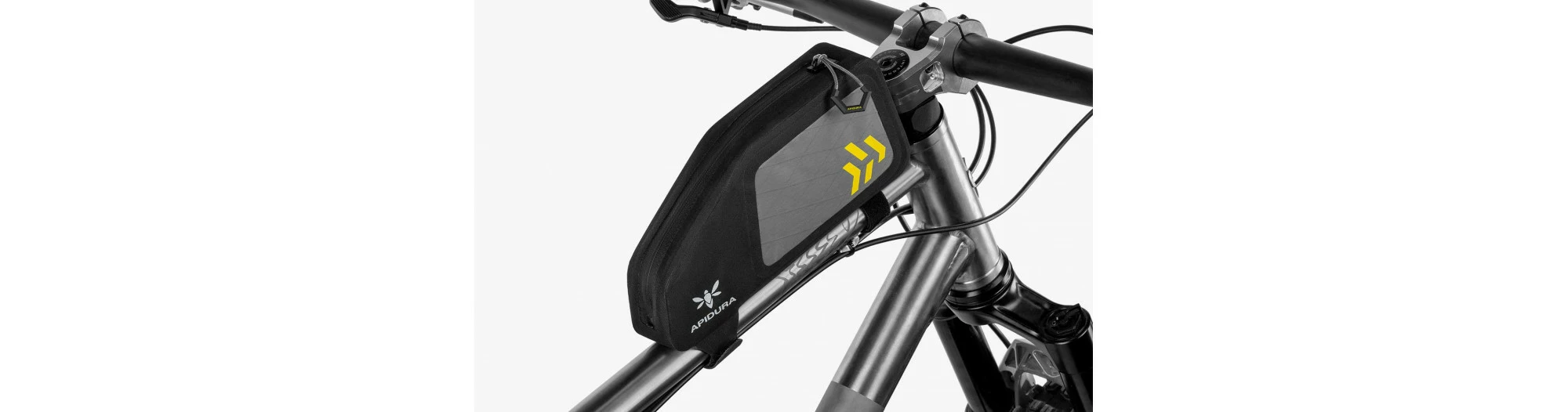 APIDURA Sacoche De Cadre Backcountry Top Tube 1L 6 APIDURA Sacoche De Cadre Backcountry Top Tube 1L – Image 4